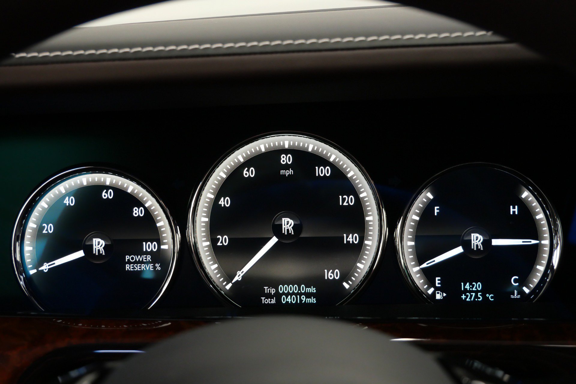 Used 2019 Rolls-Royce Phantom Sedan RWD image 21