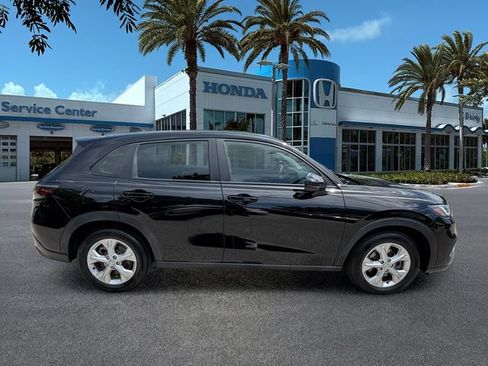 Used 2024 Honda HR-V LX image 9
