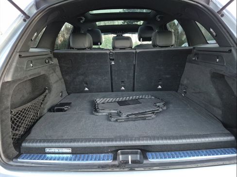 Used 2018 Mercedes-Benz GLC 350e 4MATIC image 10