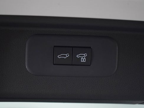 Used 2025 Toyota Grand Highlander FWD image 18