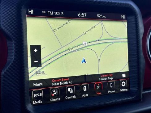 Used 2022 Jeep Wrangler Unlimited Rubicon w/ LED Lighting Group AWD/4WD image 22