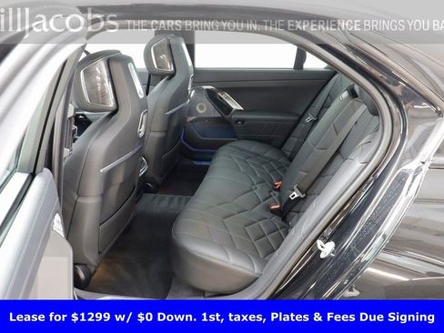 Certified 2025 BMW 760i xDrive w/ Executive Package image 16
