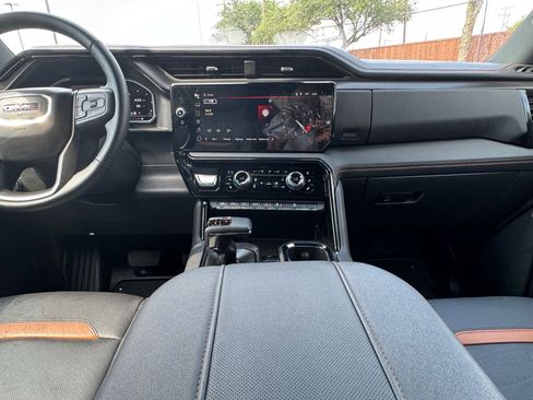 Used 2024 GMC Sierra 1500 AT4 w/ AT4 Premium Package image 28