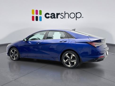 Used 2021 Hyundai Elantra Limited image 3