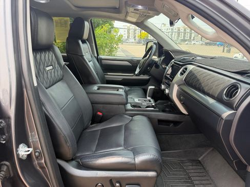 Used 2021 Toyota Tundra Platinum AWD/4WD image 19