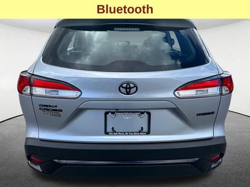 Used 2024 Toyota Corolla Cross AWD Hybrid image 9