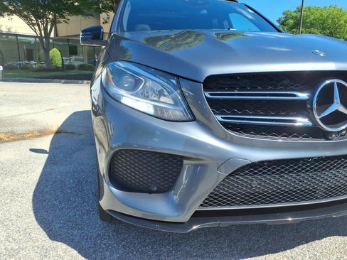 Used 2019 Mercedes-Benz GLE 43 AMG 4MATIC image 3