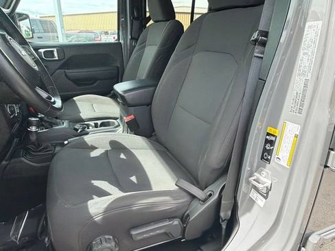 Used 2023 Jeep Wrangler Unlimited w/ Cold Weather Group AWD/4WD image 20