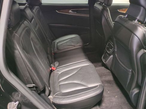 Used 2017 Lincoln MKX Reserve w/ Lincoln MKX Climate Package image 27