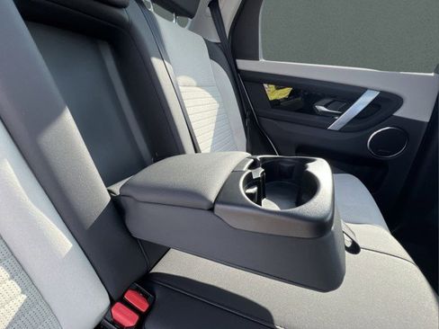 Certified 2024 Land Rover Discovery Sport S image 19