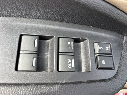 Used 2018 Honda Pilot EX-L image 23