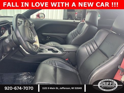 Used 2022 Dodge Challenger SRT Hellcat image 8