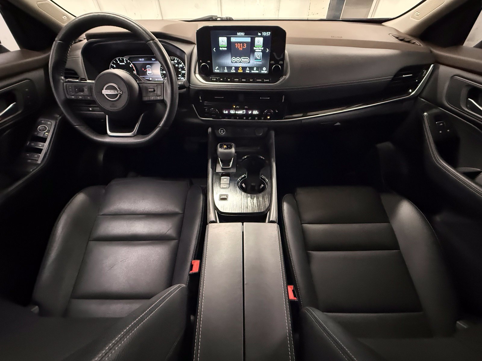 Used 2023 Nissan Rogue SL w/ SL Premium Package FWD image 16