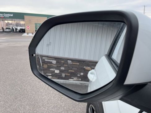 Used 2021 Volkswagen Atlas SE image 27