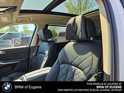 Used 2025 BMW X7 xDrive40i w/ Executive Package AWD/4WD image 26