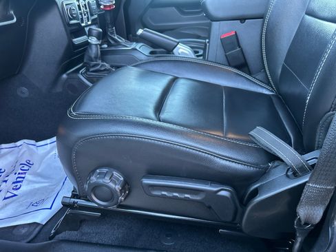 Used 2021 Jeep Wrangler Unlimited Sahara w/ Uconnect 4C Nav & Sound Group image 16