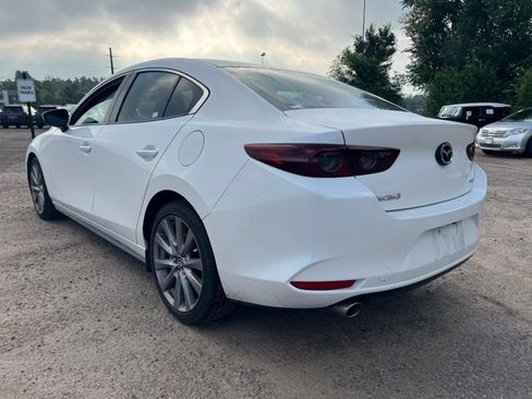 Used 2019 MAZDA MAZDA3 Sedan FWD image 3