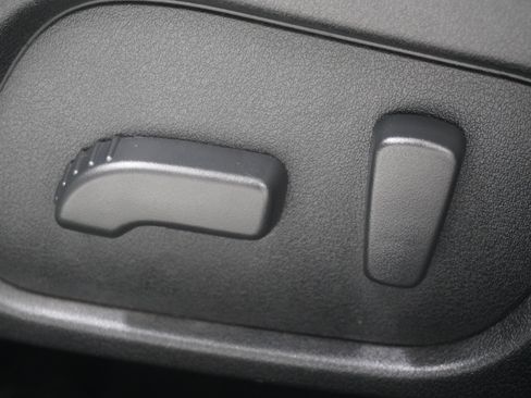 Used 2017 Subaru Forester 2.5i Touring AWD/4WD image 15