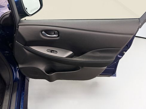 Used 2024 Nissan Leaf S FWD image 32