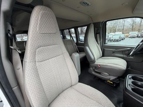 Used 2023 Chevrolet Express 3500 LS image 23