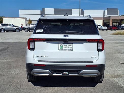 New 2026 Ford Explorer Platinum w/ LUX Leather Package image 5