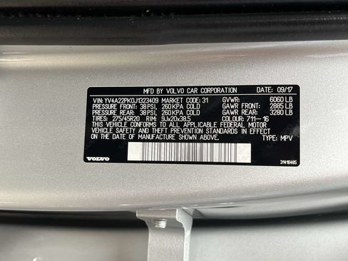 Used 2018 Volvo XC90 T6 Momentum AWD/4WD image 36