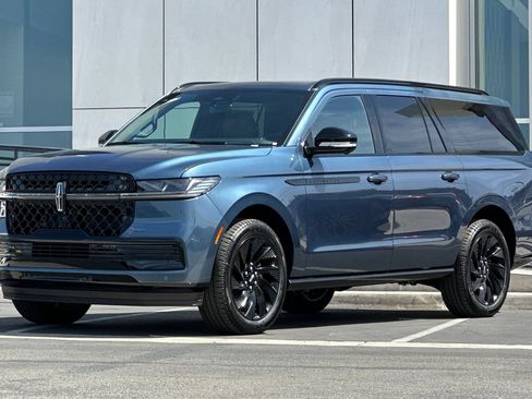 New 2027 Lincoln Navigator L Reserve w/ Jet Appearance Package AWD/4WD image 7