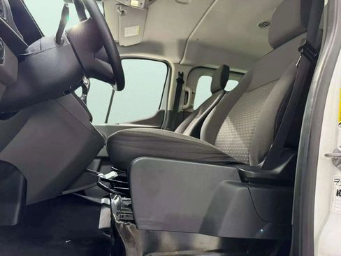 Used 2022 Ford Transit 350 XLT image 11