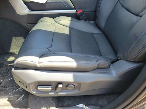New 2026 Toyota Tundra Platinum AWD/4WD image 18
