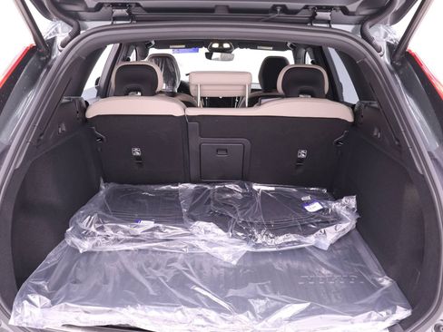 New 2026 Volvo XC60 B5 Plus w/ Climate Package image 15