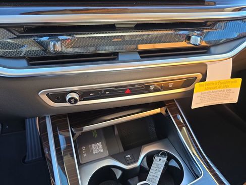 New 2026 BMW X7 xDrive40i image 16