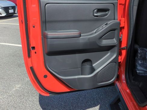 New 2026 Nissan Frontier PRO-4X w/ Pro-4x Convenience Package image 24