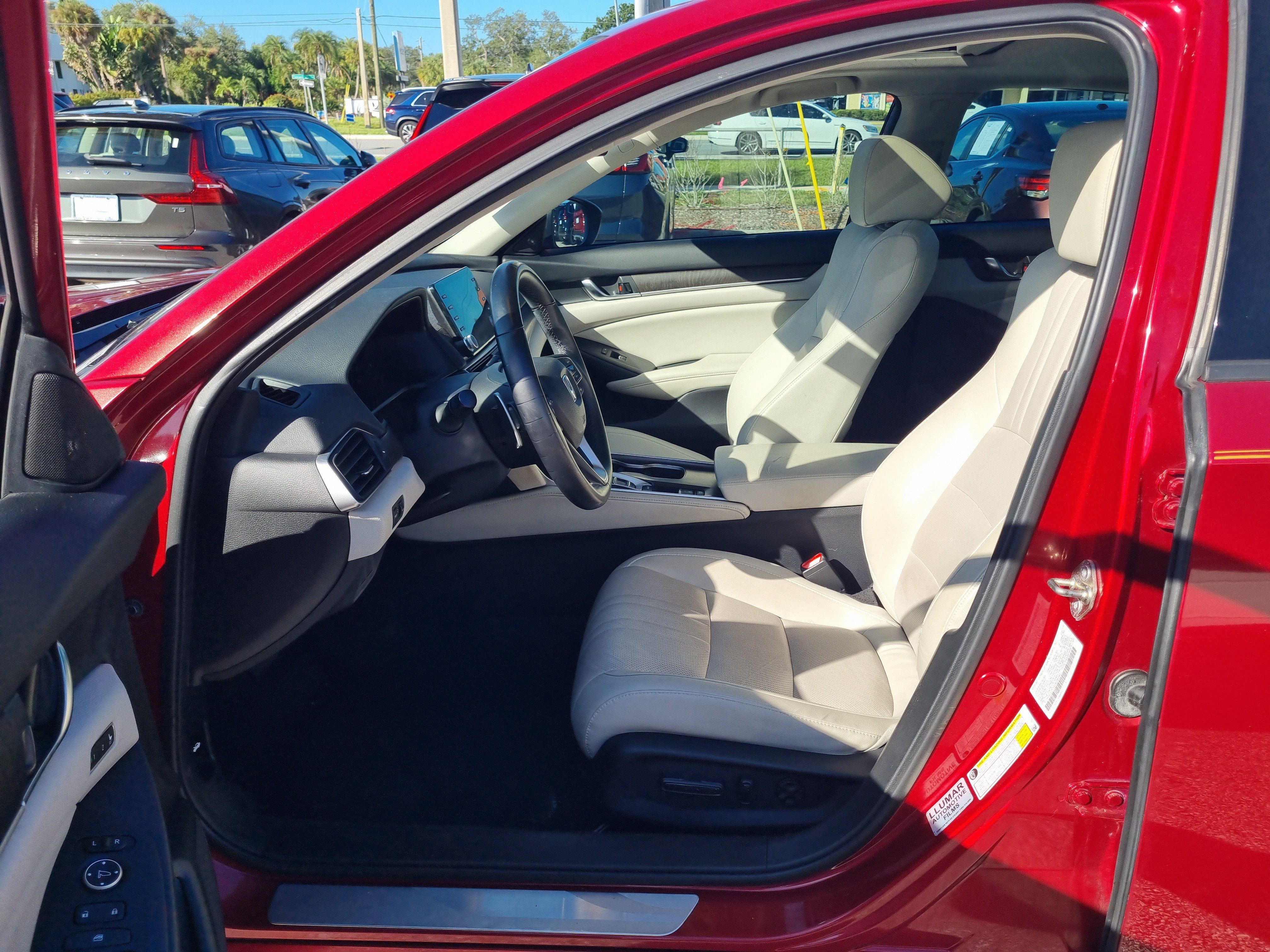 Used 2018 Honda Accord EX-L image 21