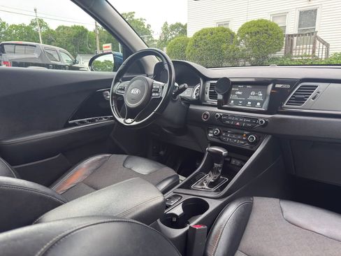 Used 2019 Kia Niro EX FWD image 31