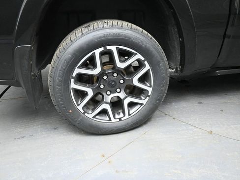 Used 2019 RAM 1500 Laramie image 16