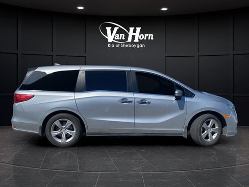 Used 2018 Honda Odyssey EX image 8
