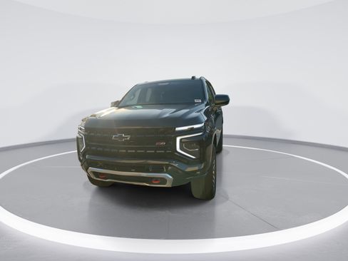 Certified 2025 Chevrolet Tahoe Z71 image 3