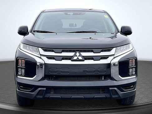 Used 2025 Mitsubishi Outlander Sport ES AWD/4WD image 3