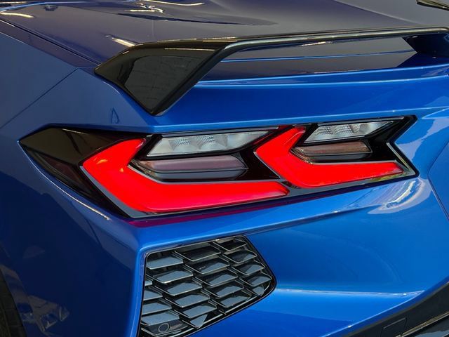 Used 2022 Chevrolet Corvette Stingray Preferred Conv w/ Z51 Performance Package RWD image 16