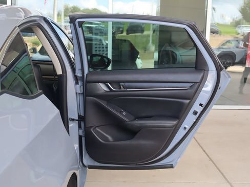 Used 2021 Honda Accord Sport Special Edition image 34