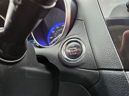 Used 2016 Subaru Outback 2.5i Limited image 9