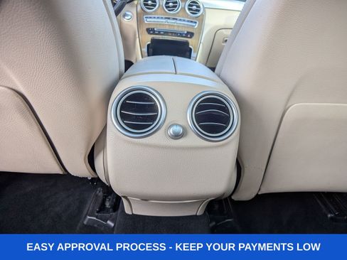Used 2019 Mercedes-Benz GLC 300 4MATIC w/ Premium Package image 18