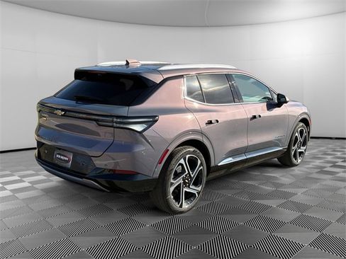 New 2026 Chevrolet Equinox EV LT image 3