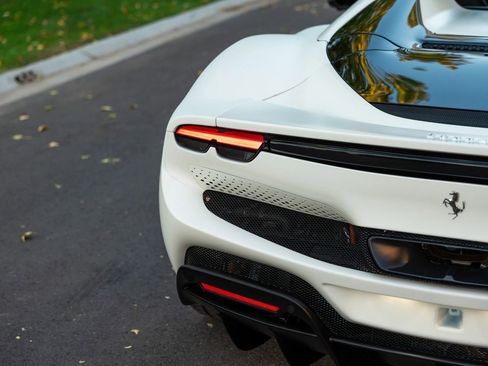 Used 2023 Ferrari 296 GTS image 58