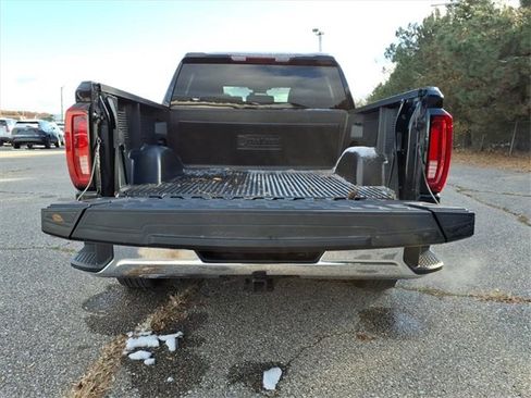 Used 2025 GMC Sierra 1500 SLT image 8
