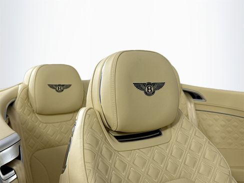 Used 2020 Bentley Continental GT image 25