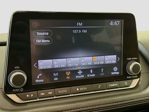 Used 2021 Nissan Rogue SV AWD/4WD image 21