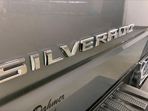 Used 2024 Chevrolet Silverado 1500 RST w/ Z71 Off-Road Package image 27