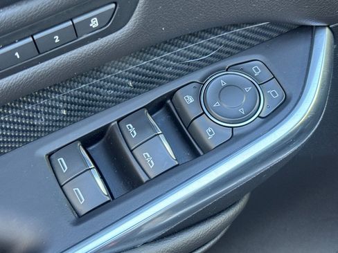 Used 2022 Cadillac XT4 Sport AWD/4WD image 11