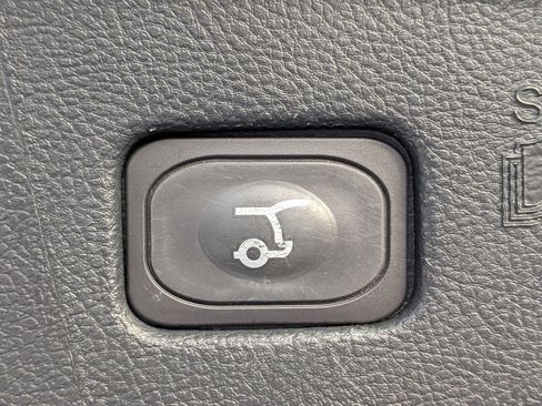 Certified 2022 Ford Edge SEL w/ Convenience Package image 16